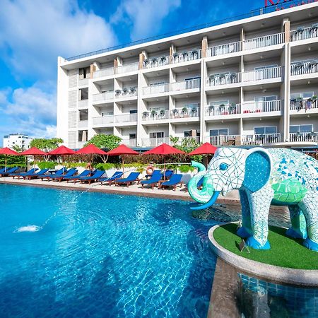 Ramada By Wyndham Phuket Deevana Patong Экстерьер фото