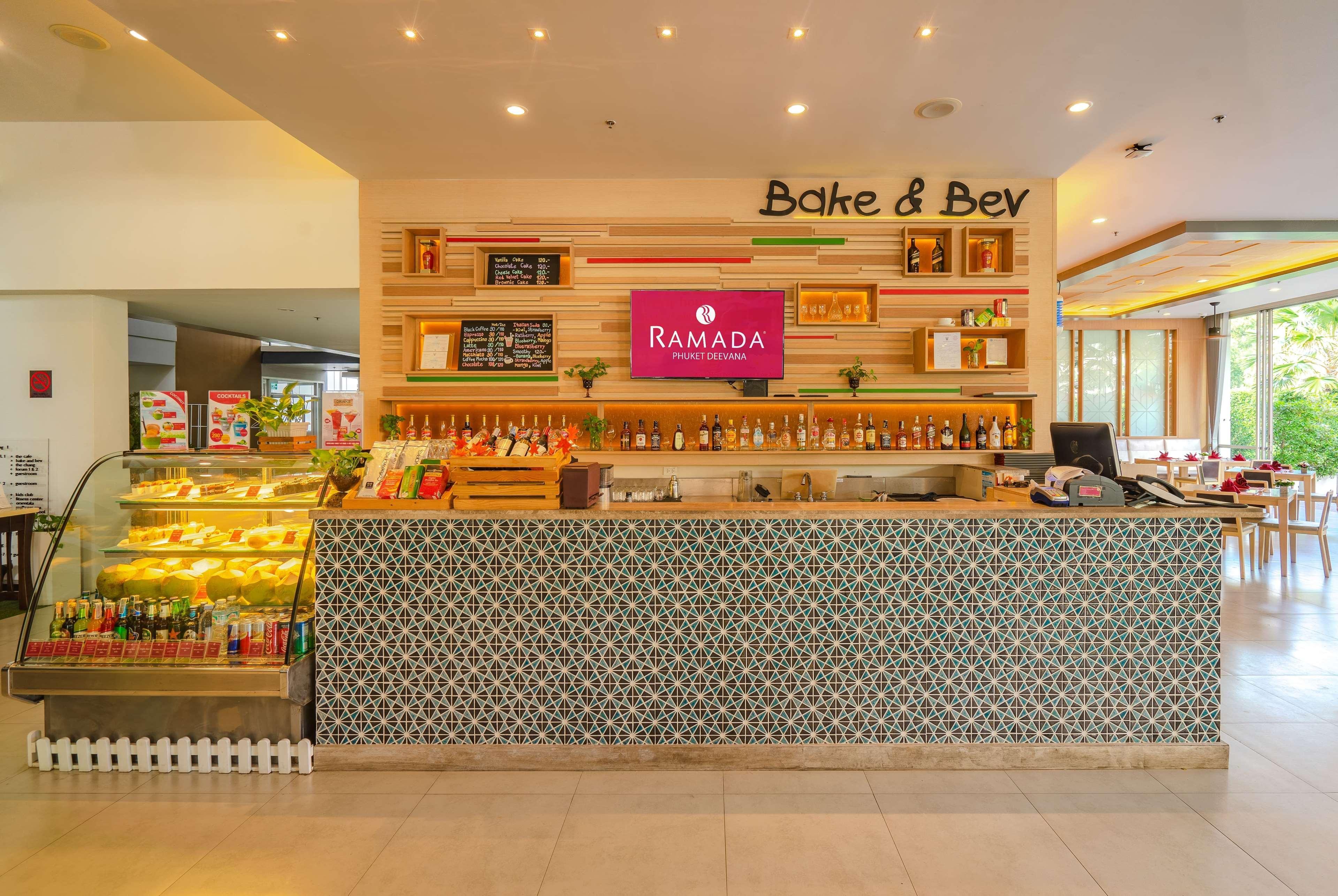 Ramada By Wyndham Phuket Deevana Patong Экстерьер фото