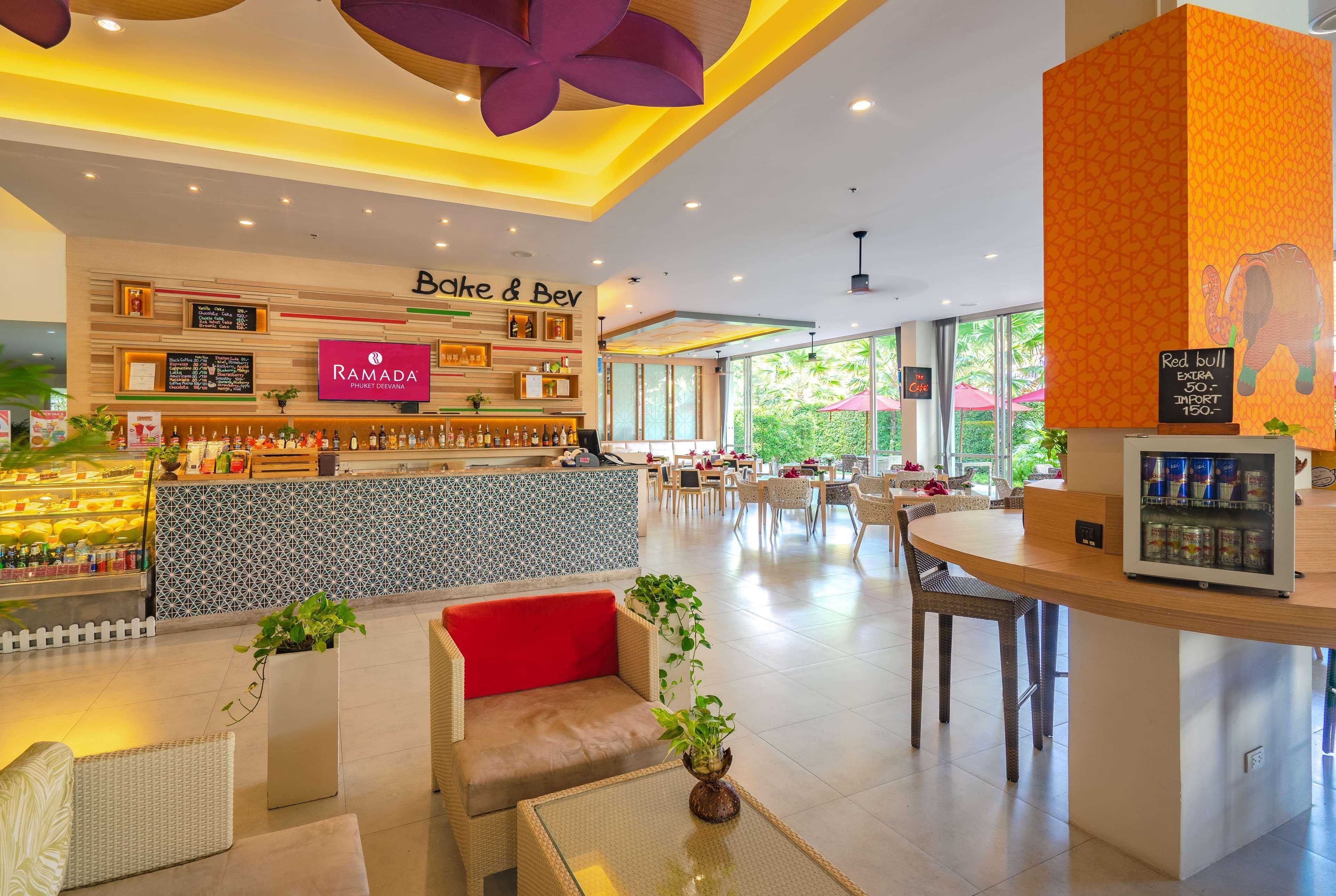 Ramada By Wyndham Phuket Deevana Patong Экстерьер фото
