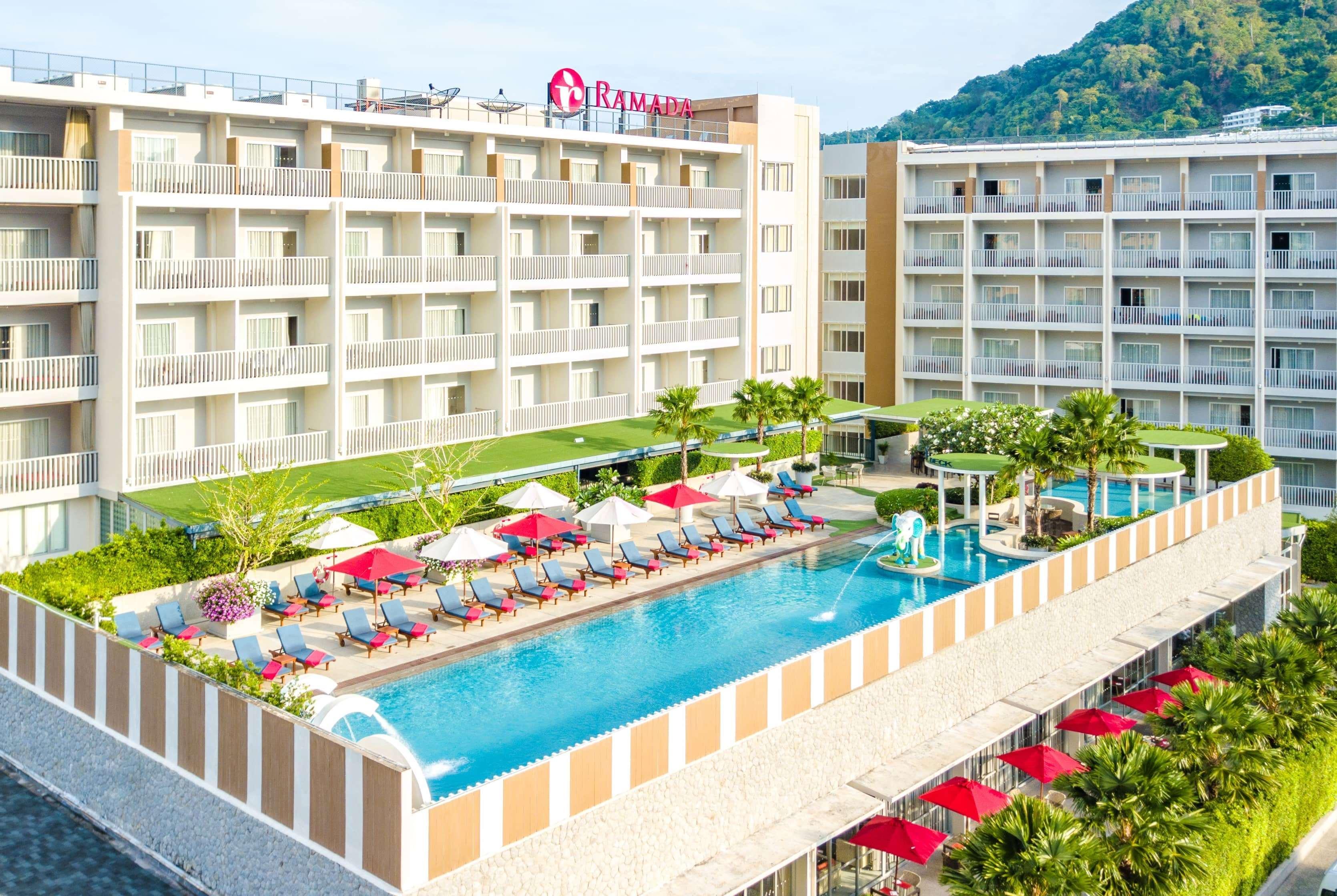 Ramada By Wyndham Phuket Deevana Patong Экстерьер фото