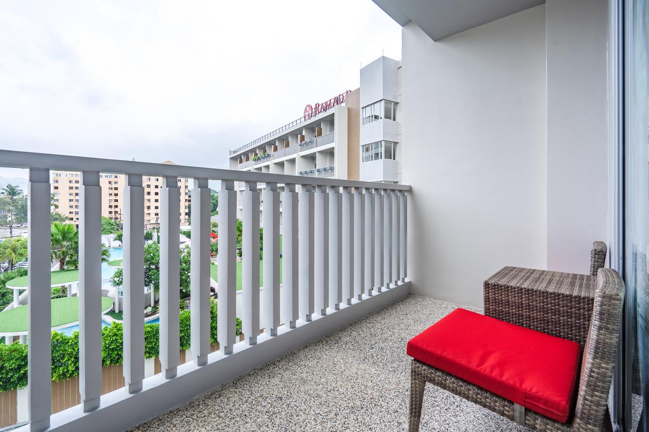 Ramada By Wyndham Phuket Deevana Patong Экстерьер фото