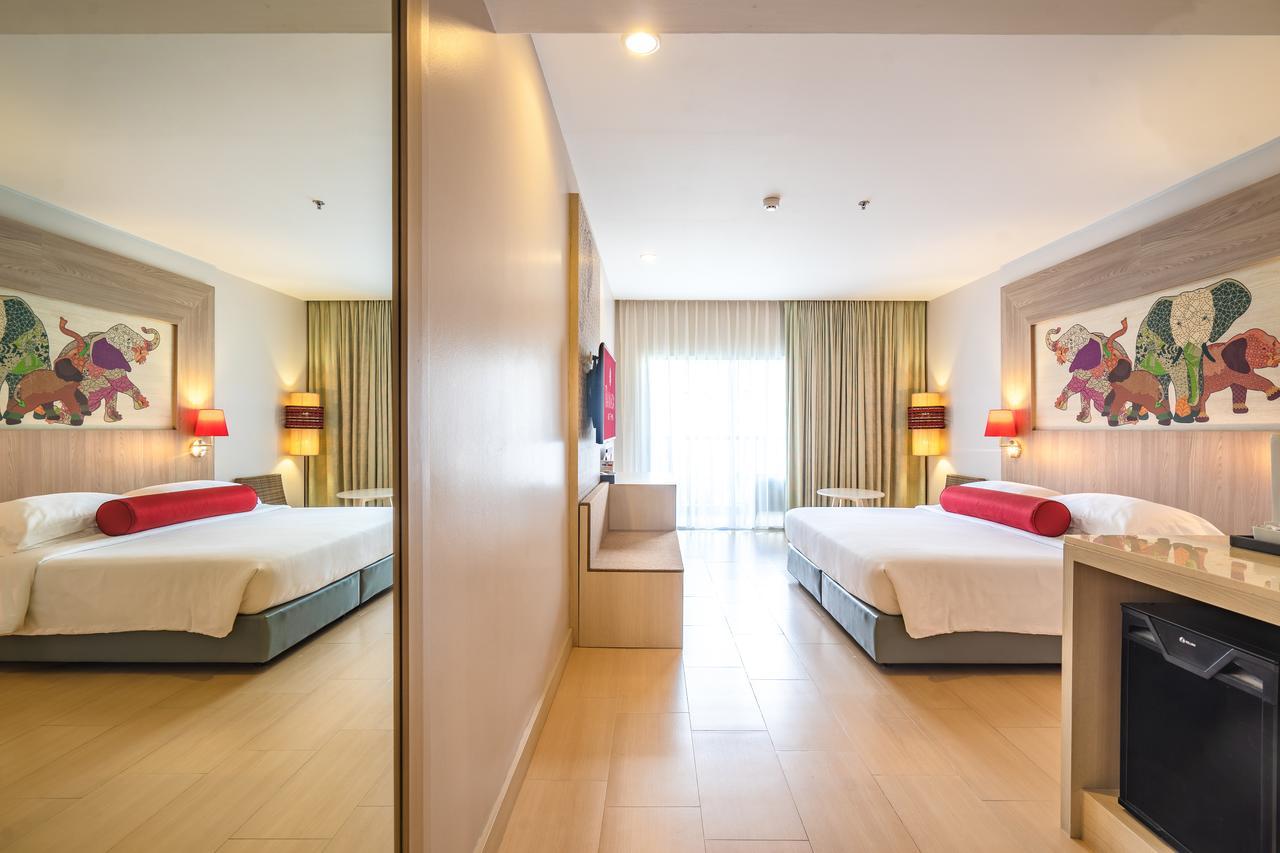Ramada By Wyndham Phuket Deevana Patong Экстерьер фото
