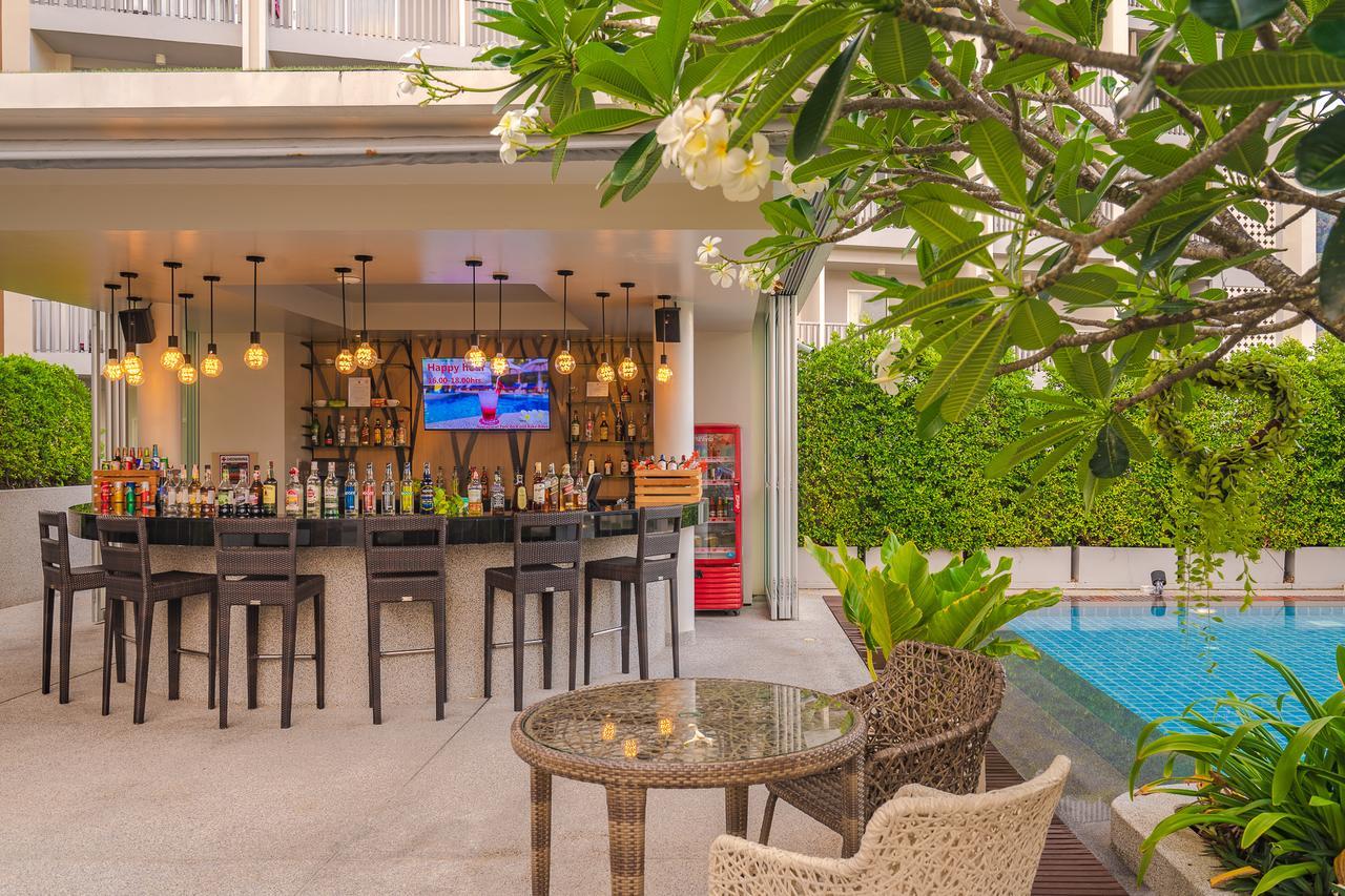 Ramada By Wyndham Phuket Deevana Patong Экстерьер фото